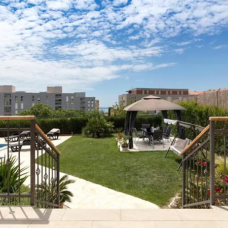 דירה Sunny Garden *