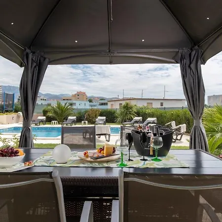 Sunny Garden דירה *