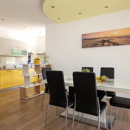 דירה Sunny Garden *