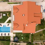 Sunny Garden Split