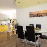 Apartman Sunny Garden *