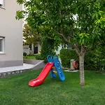 Sunny Garden * Split