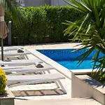 Apartman Sunny Garden