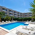 Apartman Sunny Garden