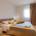 Apartman Sunny Garden *