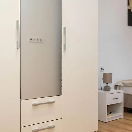 Apartman Sunny Garden *