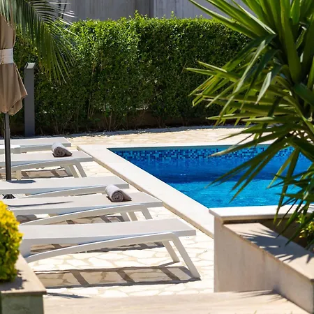 Apartman Sunny Garden