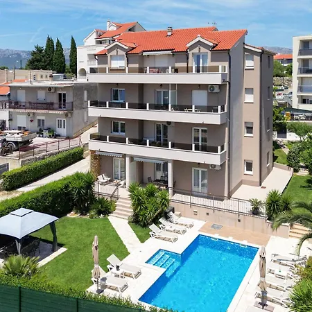 Sunny Garden Спліт