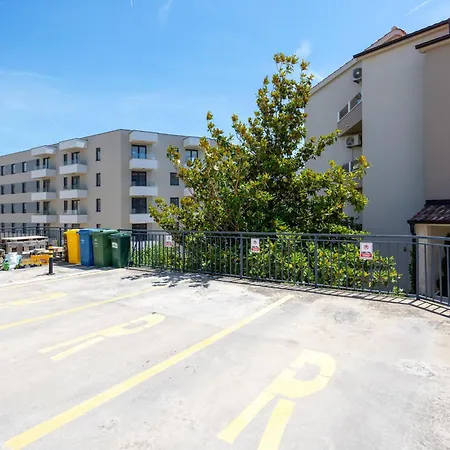 Sunny Garden Apartamento