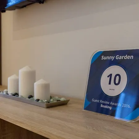 Sunny Garden 아파트 *